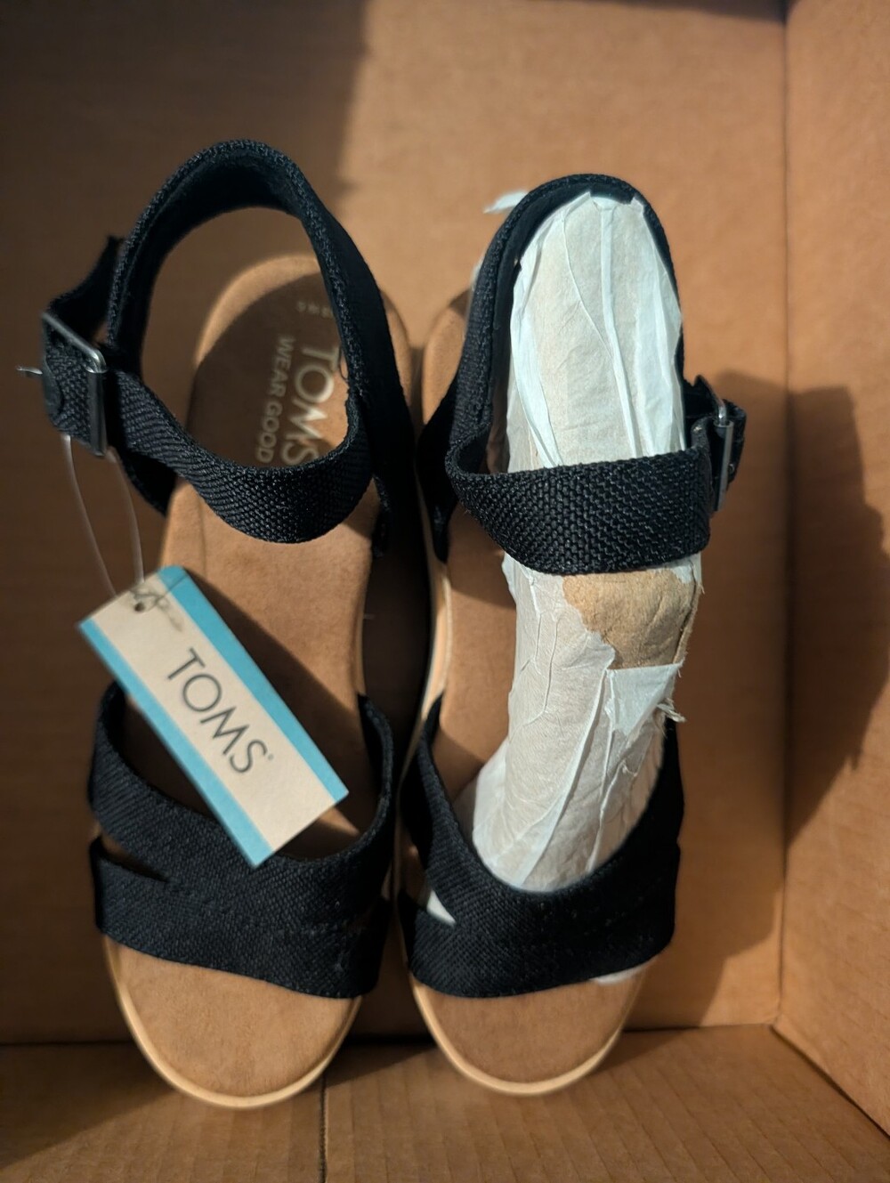 NWT TOMS Louisa Black Platform Sandals Size 6